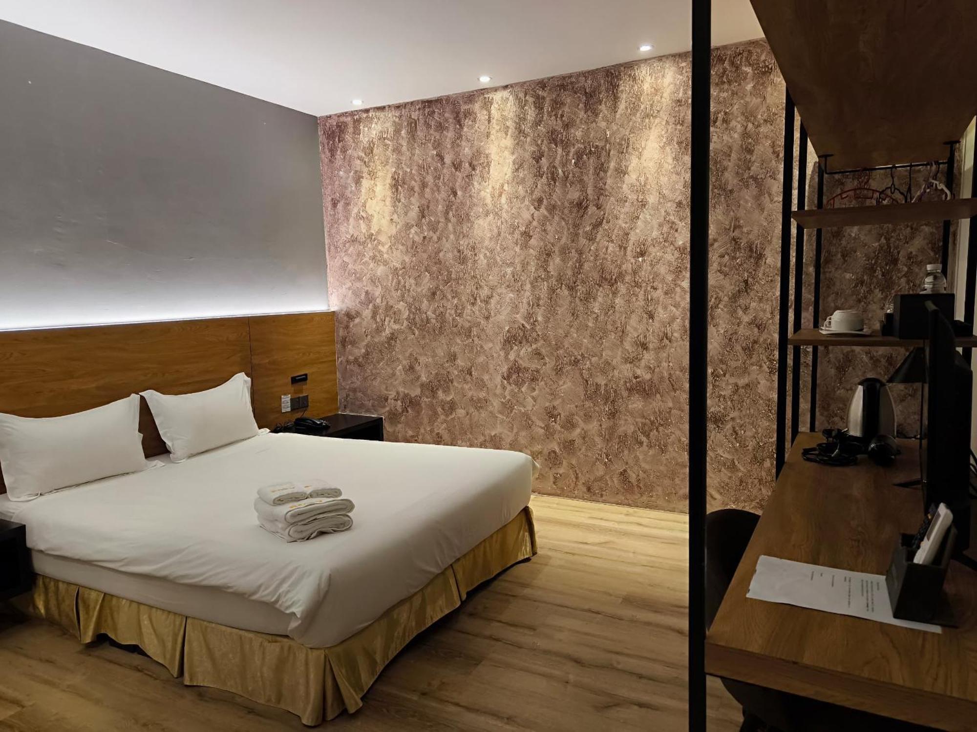 Roxy Hotel Padungan Kuching Extérieur photo