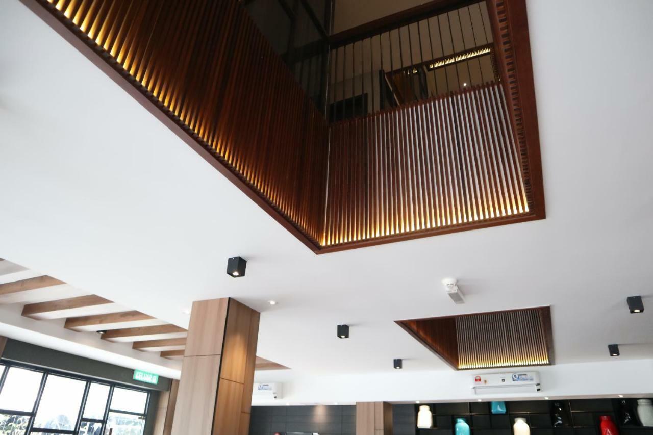 Roxy Hotel Padungan Kuching Extérieur photo