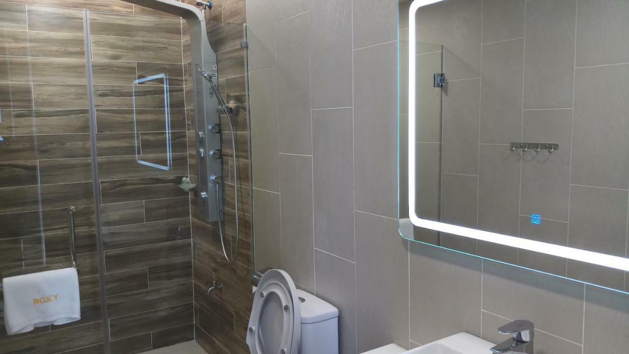 Roxy Hotel Padungan Kuching Extérieur photo